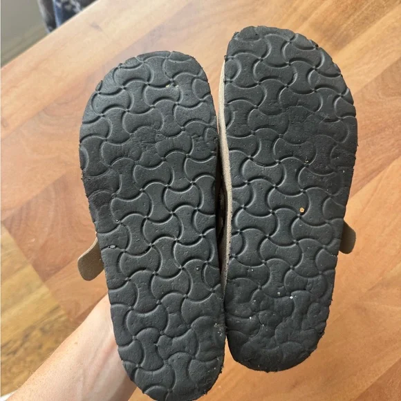 Boston Suede Taupe Birkenstock’s - Picture 2 of 2